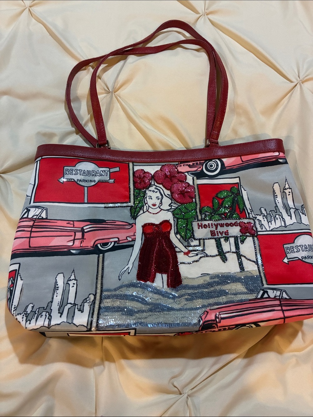 Isabella Fiore Red Graphic Hollywood Scene Tote Bag